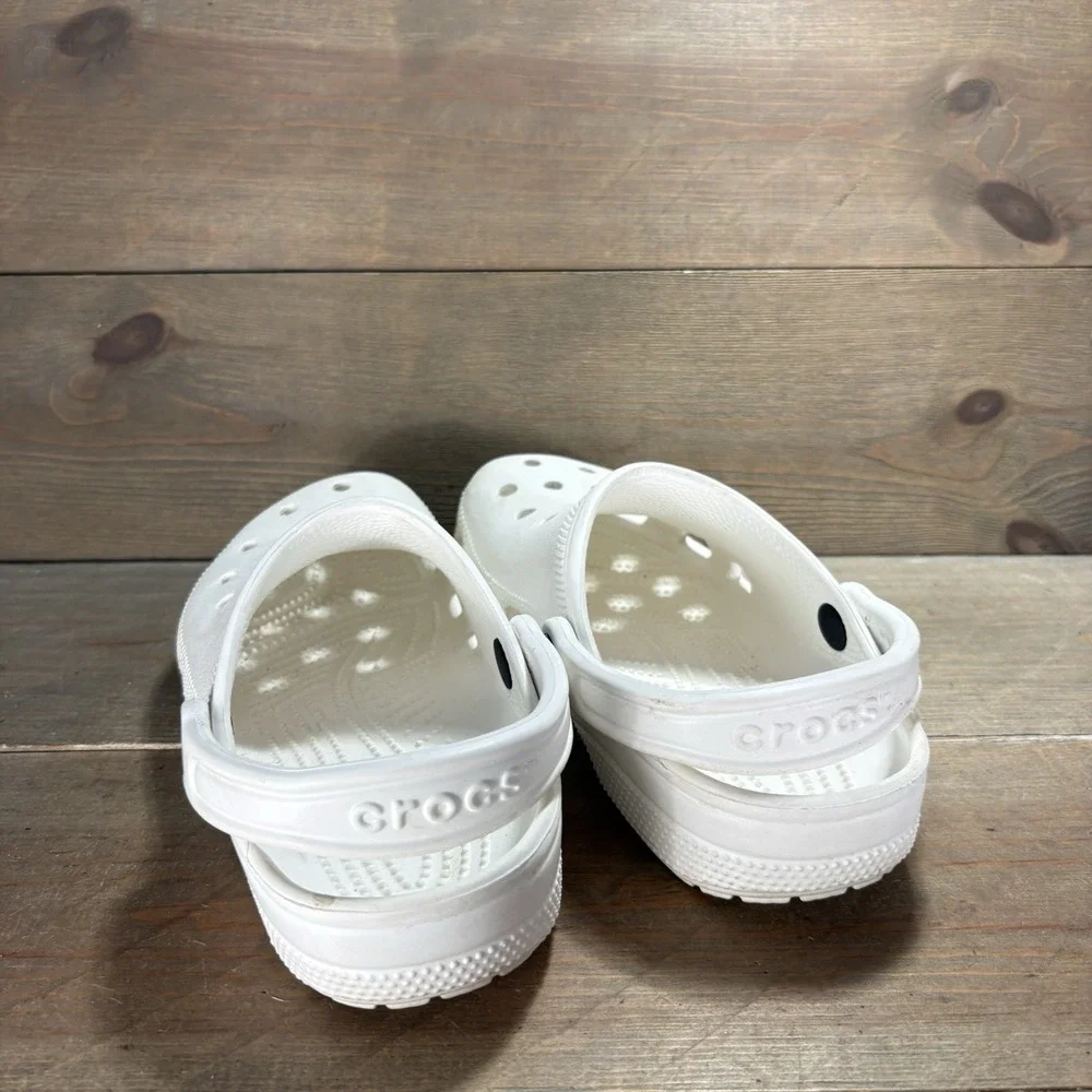 crocs classic womens size 6 shoes white comfort clogs sandals
